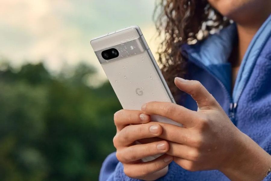 Google pristato oficialią Pixel 7a baterijos keitimo programą: vartotojai galės lengviau atnaujinti savo įrenginius