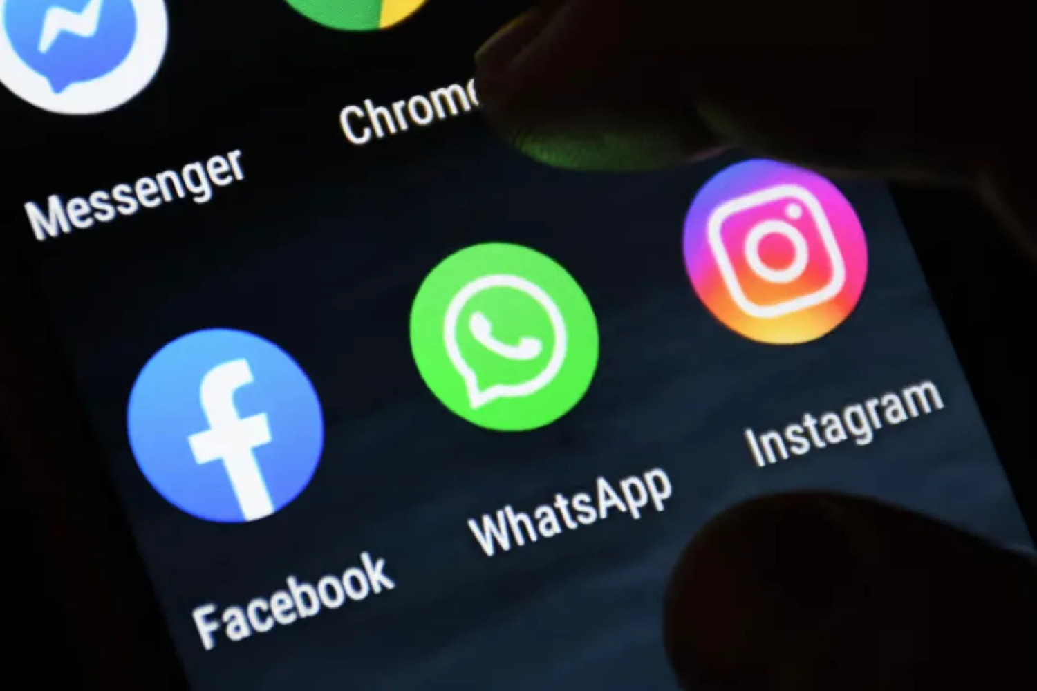 WhatsApp peržengė 3 milijardų aktyvių vartotojų ribą: dirbtinio intelekto galimybės ir strateginės kryptys