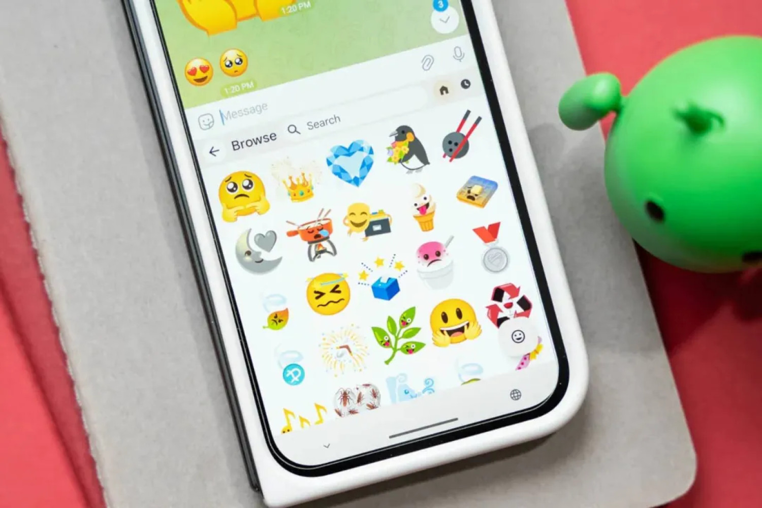 Atnaujintas Emoji Kitchen atkeliauja į Gboard: išskirtinės funkcijos Pixel įrenginiams
