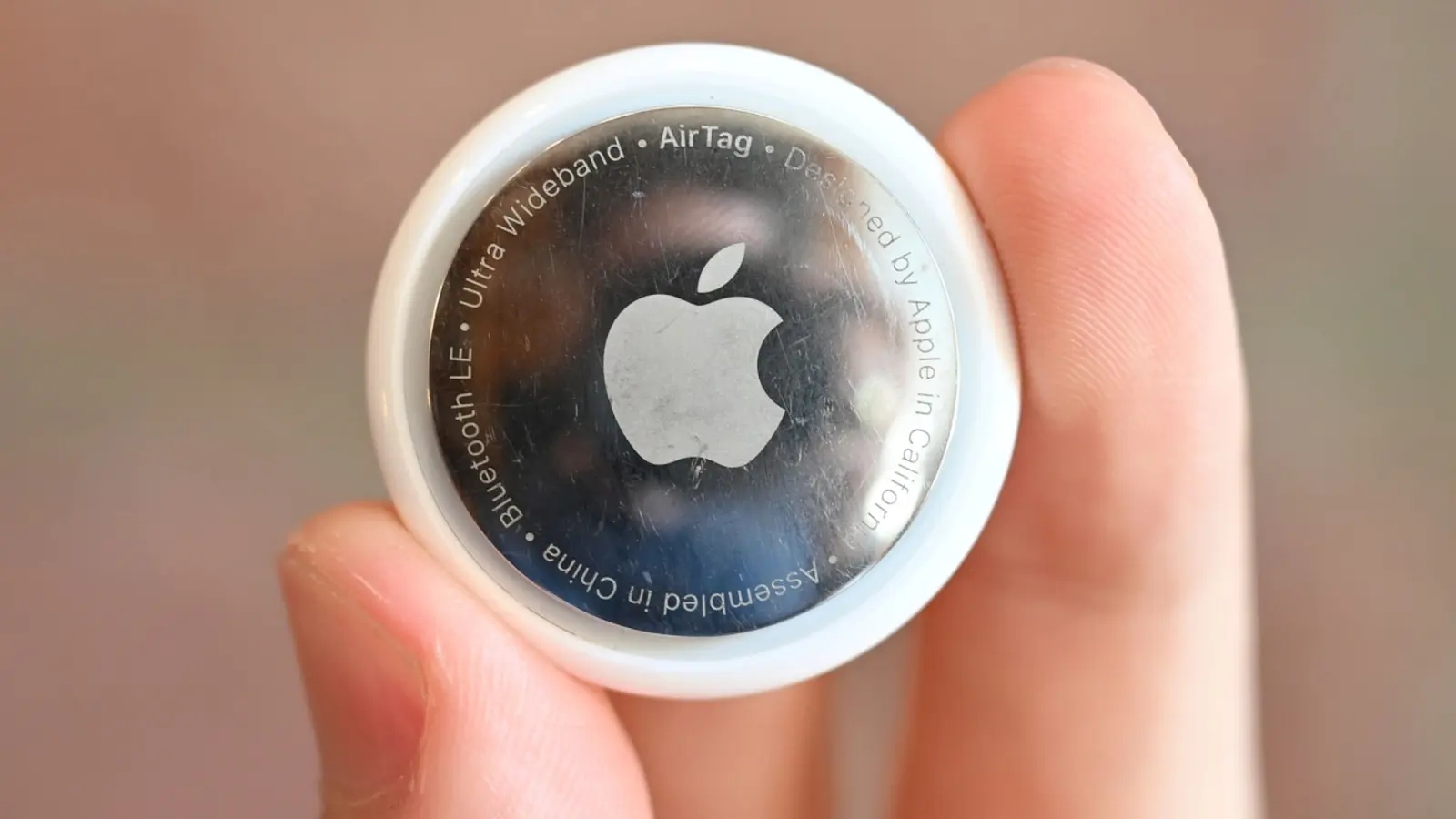 Apple pristabdė dirbtinio intelekto AirTag kūrimą