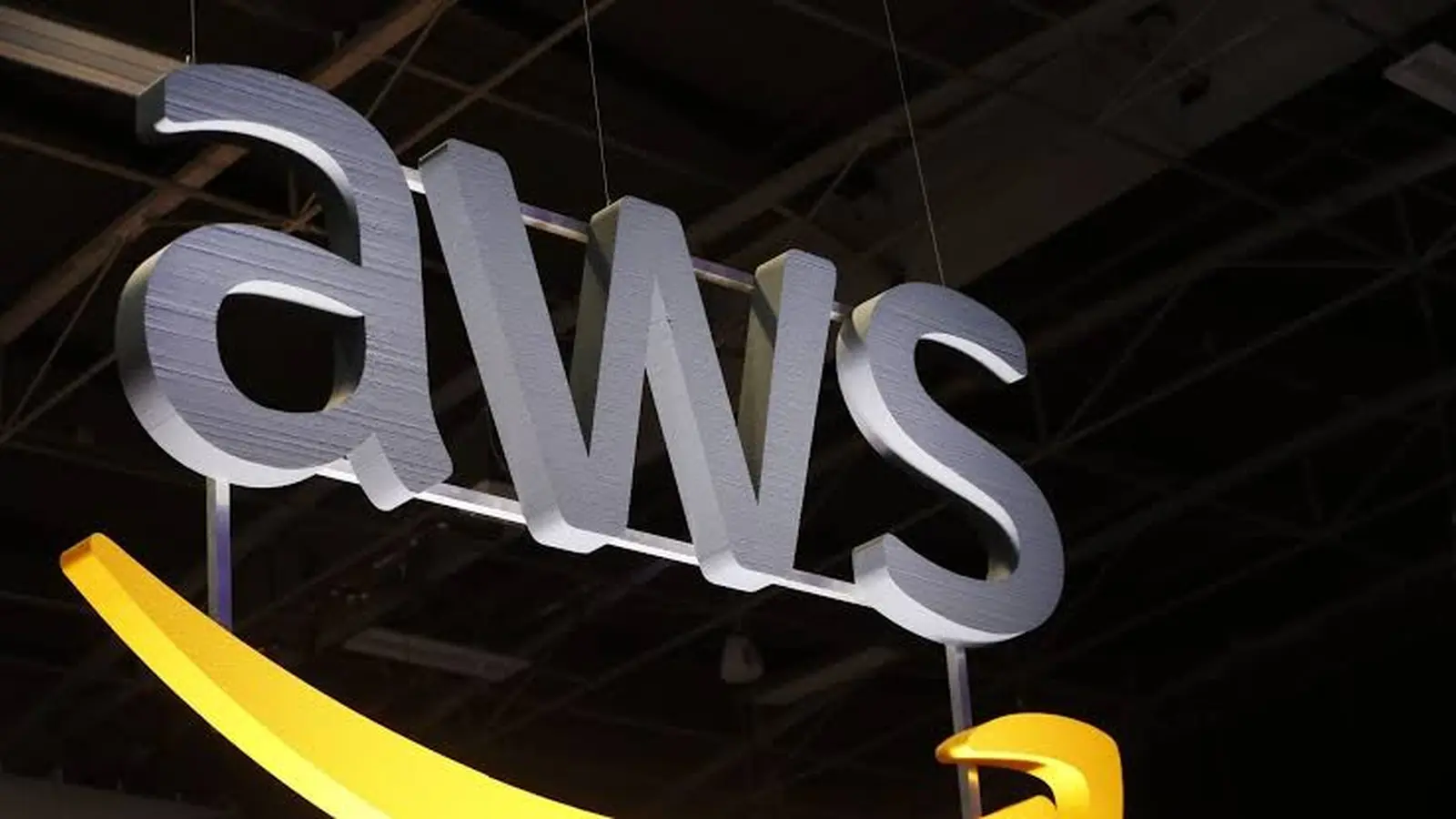 Amazon debesų pajėgumai 2027 metams jau parduoti