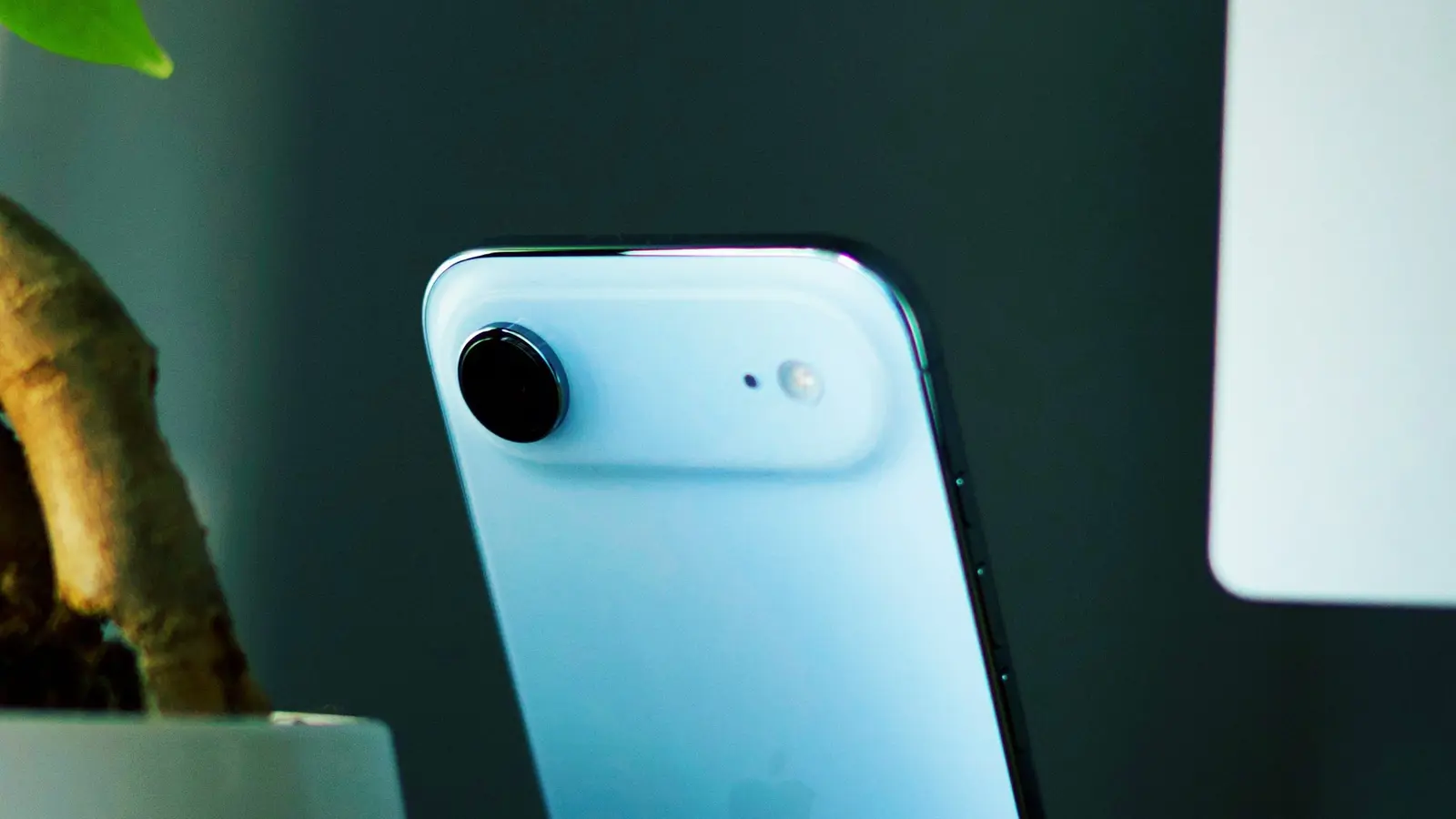 iPhone Air 2: plonesnis korpusas ir talpesnė baterija