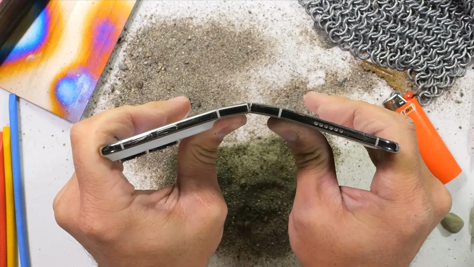 iPhone Duo patvarumo testas atskleidė silpnąsias vietas