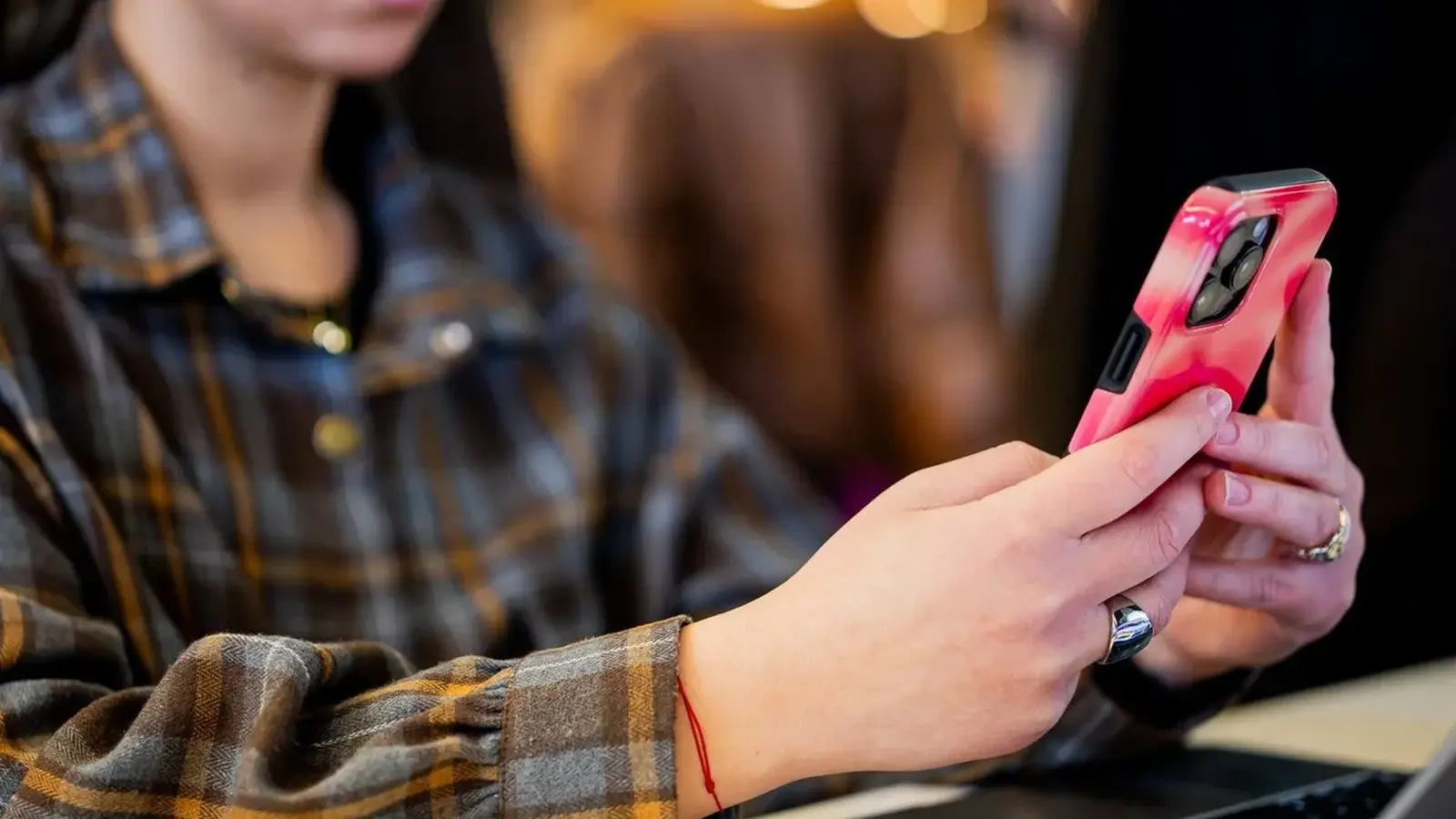„Telia“ klientai „Mobile-ID“ SIM korteles keis iki 2027 m.