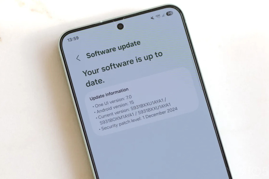 „Samsung“ sustabdo „One UI 7“ atnaujinimą