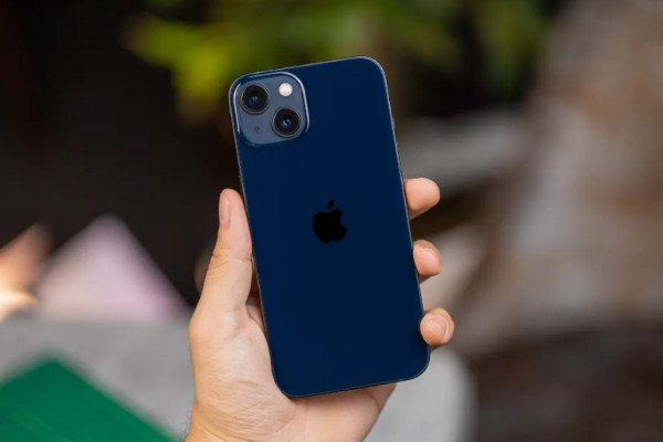 iPhone 13 atnaujinimas: „iOS 18.5“ suteikia palydovinį ryšį – svarbus žingsnis išmaniųjų telefonų rinkoje