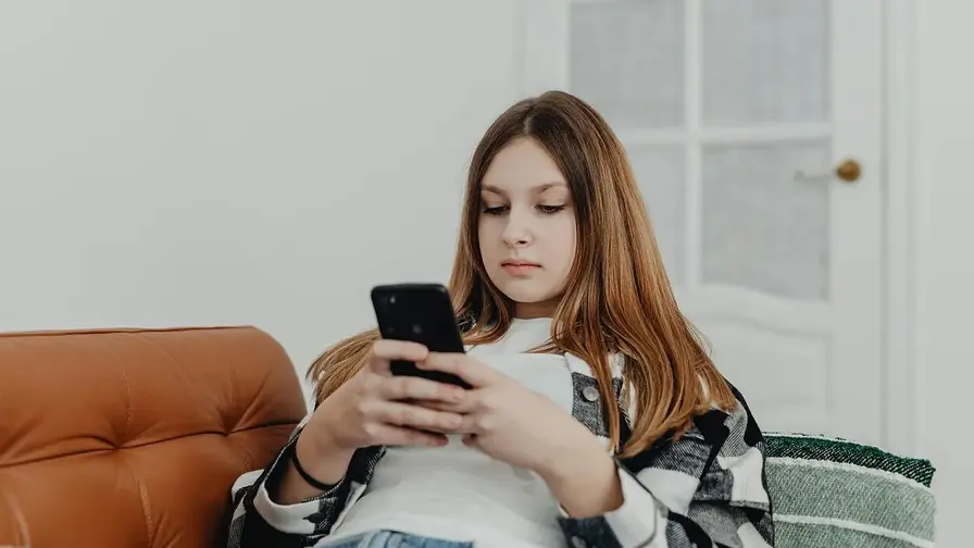 „Tele2“ tyrimas: DI naudoja 6 iš 10 apklaustųjų