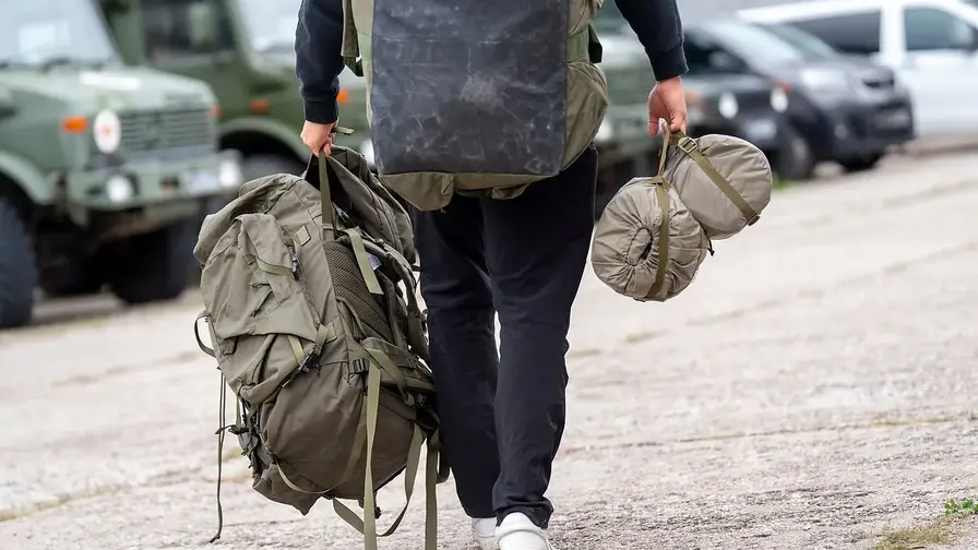 Paviešinti Lietuvos šauktinių asmens duomenys pirkimuose